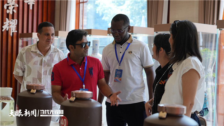 17528294325631.jpg 17528269498937.jpg